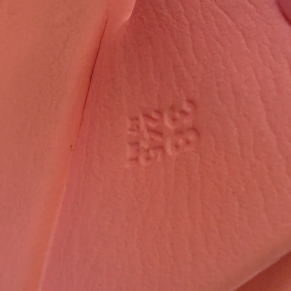 Birkenstock Arizona EVA sandals in the color Coral Peach or Fondant Pink. - Picture 8 of 12